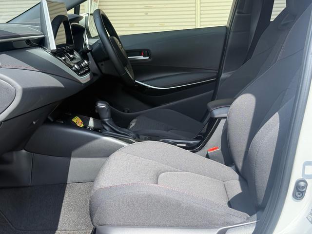 カローラスポーツ ハイブリッドＧ　Ｚ（24枚目）