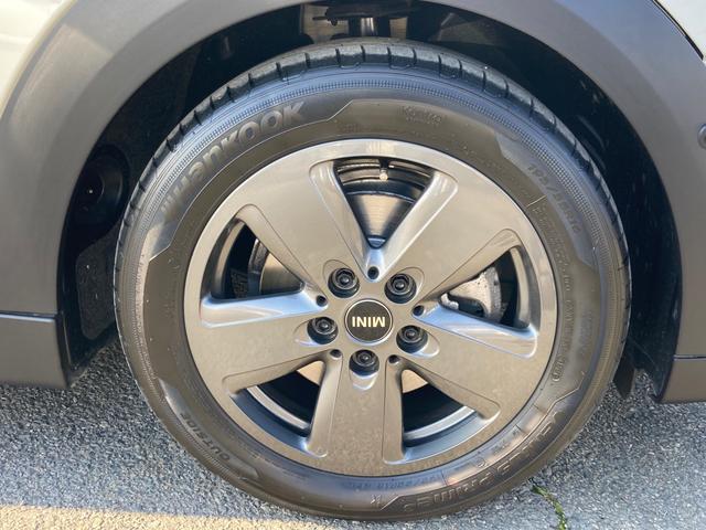 ＭＩＮＩ クーパーＤ　エッセンシャル・トリム　ＡｐｐｌｅＣａｒＰｌａｙ対応　デジタルメーター　ブラックホイール　フロントシートヒーター　前後パークセンサー　ＬＥＤヘッドライト　スマートキー　ドライブレコーダー（14枚目）