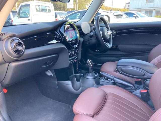 ＭＩＮＩ クーパーＤ　エッセンシャル・トリム　ＡｐｐｌｅＣａｒＰｌａｙ対応　デジタルメーター　ブラックホイール　フロントシートヒーター　前後パークセンサー　ＬＥＤヘッドライト　スマートキー　ドライブレコーダー（34枚目）