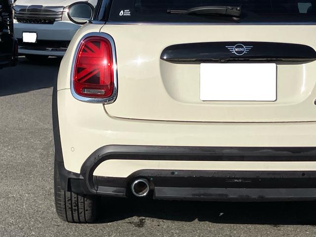 ＭＩＮＩ クーパーＤ　エッセンシャル・トリム　ＡｐｐｌｅＣａｒＰｌａｙ対応　デジタルメーター　ブラックホイール　フロントシートヒーター　前後パークセンサー　ＬＥＤヘッドライト　スマートキー　ドライブレコーダー（45枚目）