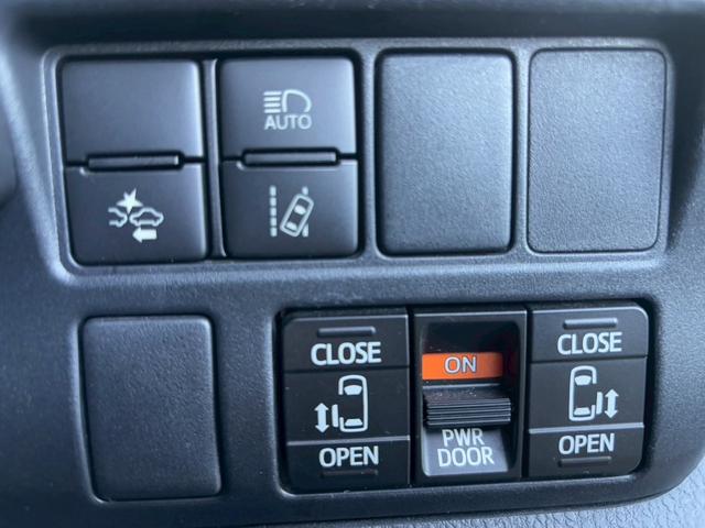 ノア Ｓｉ　ダブルバイビー　ＴＶ＆ナビ　後席モニター　バックカメラ　クルーズコントロール　スマートキー　キーレスエントリー　プッシュスタート　両側電動スライドドア　３列シート　ＬＥＤヘッドライト（14枚目）