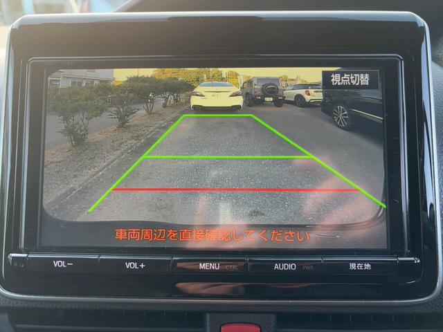 ノア Ｓｉ　ダブルバイビー　ＴＶ＆ナビ　後席モニター　バックカメラ　クルーズコントロール　スマートキー　キーレスエントリー　プッシュスタート　両側電動スライドドア　３列シート　ＬＥＤヘッドライト（22枚目）