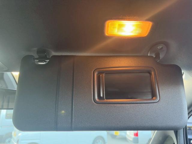 ノア Ｓｉ　ダブルバイビー　ＴＶ＆ナビ　後席モニター　バックカメラ　クルーズコントロール　スマートキー　キーレスエントリー　プッシュスタート　両側電動スライドドア　３列シート　ＬＥＤヘッドライト（28枚目）