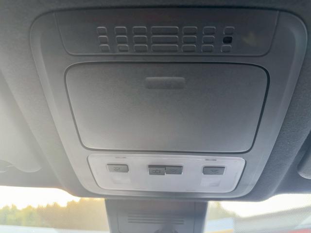 ノア Ｓｉ　ダブルバイビー　ＴＶ＆ナビ　後席モニター　バックカメラ　クルーズコントロール　スマートキー　キーレスエントリー　プッシュスタート　両側電動スライドドア　３列シート　ＬＥＤヘッドライト（30枚目）