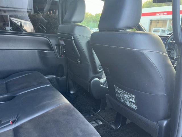 ノア Ｓｉ　ダブルバイビー　ＴＶ＆ナビ　後席モニター　バックカメラ　クルーズコントロール　スマートキー　キーレスエントリー　プッシュスタート　両側電動スライドドア　３列シート　ＬＥＤヘッドライト（43枚目）