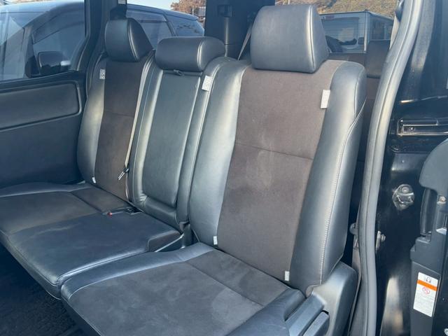 ノア Ｓｉ　ダブルバイビー　ＴＶ＆ナビ　後席モニター　バックカメラ　クルーズコントロール　スマートキー　キーレスエントリー　プッシュスタート　両側電動スライドドア　３列シート　ＬＥＤヘッドライト（49枚目）