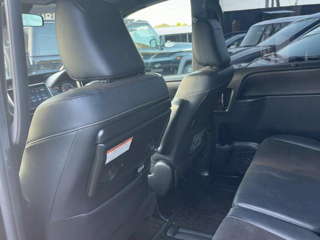 ノア Ｓｉ　ダブルバイビー　ＴＶ＆ナビ　後席モニター　バックカメラ　クルーズコントロール　スマートキー　キーレスエントリー　プッシュスタート　両側電動スライドドア　３列シート　ＬＥＤヘッドライト（50枚目）