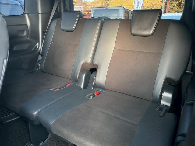 ノア Ｓｉ　ダブルバイビー　ＴＶ＆ナビ　後席モニター　バックカメラ　クルーズコントロール　スマートキー　キーレスエントリー　プッシュスタート　両側電動スライドドア　３列シート　ＬＥＤヘッドライト（51枚目）