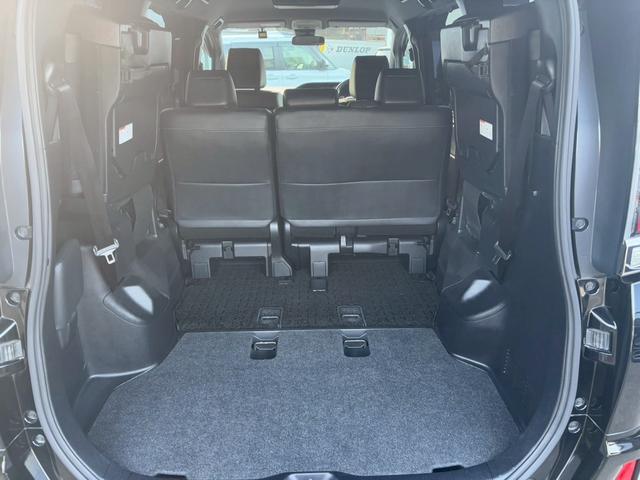 ノア Ｓｉ　ダブルバイビー　ＴＶ＆ナビ　後席モニター　バックカメラ　クルーズコントロール　スマートキー　キーレスエントリー　プッシュスタート　両側電動スライドドア　３列シート　ＬＥＤヘッドライト（56枚目）