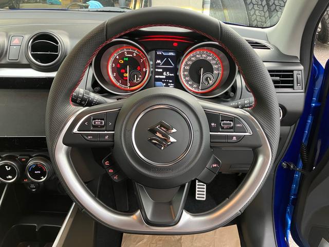 スイフトスポーツ ＺＣ３３Ｓ　ファイナルエディション　シートヒーター　キーレスエントリー　スマートキー　盗難防止システム　クリアランスソナー　エアバック　パワーウィンドウ　パワーステアリング　ＬＥＤヘッドランプ　衝突被害軽減システム（12枚目）