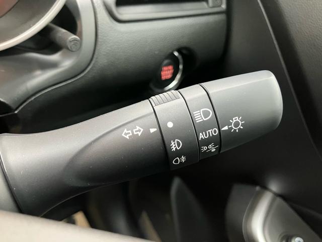 スイフトスポーツ ＺＣ３３Ｓ　ファイナルエディション　シートヒーター　キーレスエントリー　スマートキー　盗難防止システム　クリアランスソナー　エアバック　パワーウィンドウ　パワーステアリング　ＬＥＤヘッドランプ　衝突被害軽減システム（13枚目）