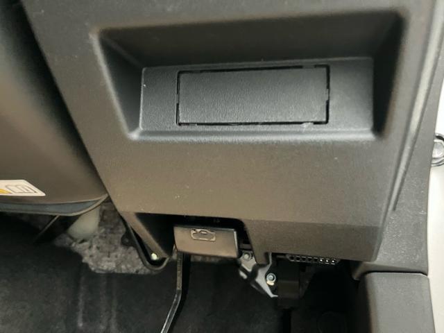 ジムニー ＸＬ　４ＷＤ　シートヒーター　クリアランスソナー　キーレスエントリー　スマートキー　ダウンヒルアシストコントロール（21枚目）