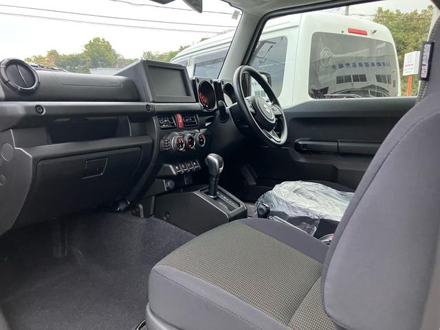 ジムニー ＸＬ　４ＷＤ　シートヒーター　クリアランスソナー　キーレスエントリー　スマートキー　ダウンヒルアシストコントロール（32枚目）