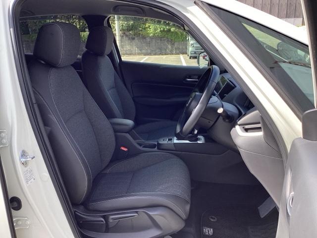 フィット ｅ：ＨＥＶホーム　ＨｏｎｄａＣＯＮＮＥＣＴｆｏｒＧａｔｈｅｒｓ＋ナビ装着用スペシャルパッケージ　クリソナ　助手席エアバッグ　運転席エアバッグ　アイドリングストップ　ＬＥＤライト　ＵＳＢ接続　バックカメラ　ＡＢＳ　ＶＳＡ（16枚目）