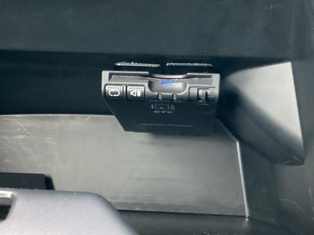Ｎ－ＢＯＸカスタム ＧターボＳＳパッケージ　ＥＴＣ／純正ナビ／バックモニター　ＥＣＯＮ　Ｂモニター　スマートエントリー　ＶＳＡ　ＡＡＣ　ナビＴＶ　オートクルーズコントロール　サイドカーテンエアバック　パワステ　Ｗエアバッグ　ベンチシート　ＤＶＤ（13枚目）