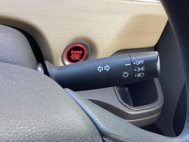 フリード Ｇ・ホンダセンシング　ナビ装着用スペシャルパッケージ＋ＥＴＣ車載器（ナビ連動）２列目ベンチシート（７人乗り）　Ｆセグ　ｉストップ　Ｗエアバッグ　パワーウィンドウ　アクティブクルーズコントロール　スマートキ　整備点検記録簿（29枚目）