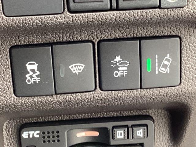 フリード Ｇ・ホンダセンシング　ナビ装着用スペシャルパッケージ＋ＥＴＣ車載器（ナビ連動）２列目ベンチシート（７人乗り）　Ｆセグ　ｉストップ　Ｗエアバッグ　パワーウィンドウ　アクティブクルーズコントロール　スマートキ　整備点検記録簿（33枚目）