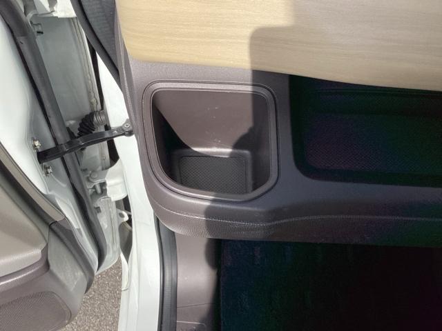 フリード Ｇ・ホンダセンシング　ナビ装着用スペシャルパッケージ＋ＥＴＣ車載器（ナビ連動）２列目ベンチシート（７人乗り）　Ｆセグ　ｉストップ　Ｗエアバッグ　パワーウィンドウ　アクティブクルーズコントロール　スマートキ　整備点検記録簿（47枚目）