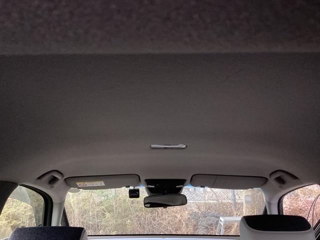 フィット ｅ：ＨＥＶホーム２０周年特別仕様車メゾン　純正ナビ　フルセグ　アルミホイール　誤発信抑制　Ｐセンサー　Ｒカメ　ＥＴＣ　ＡＢＳ　シートヒーター　オートクルーズコントロール　横滑り防止装置　サイドカーテンエアバック　ドライブレコーダー　ＬＥＤ（53枚目）