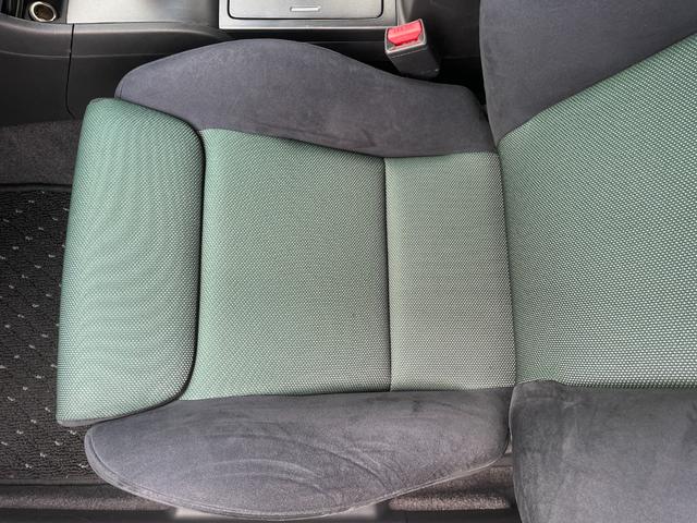 アコード ユーロＲ　純正レカロシート／モデューロマフラー／ＭＯＭＯステアリング／デュアルエアコン／ＣＤ／キーレス／１７インチアルミ／（14枚目）