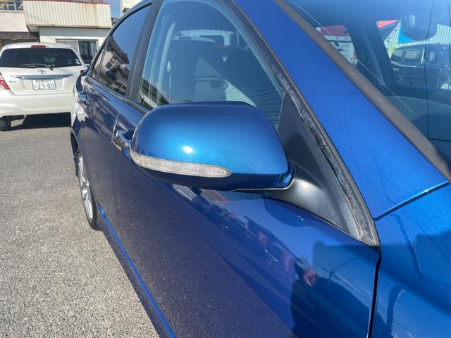 アコード ユーロＲ　純正レカロシート／モデューロマフラー／ＭＯＭＯステアリング／デュアルエアコン／ＣＤ／キーレス／１７インチアルミ／（26枚目）