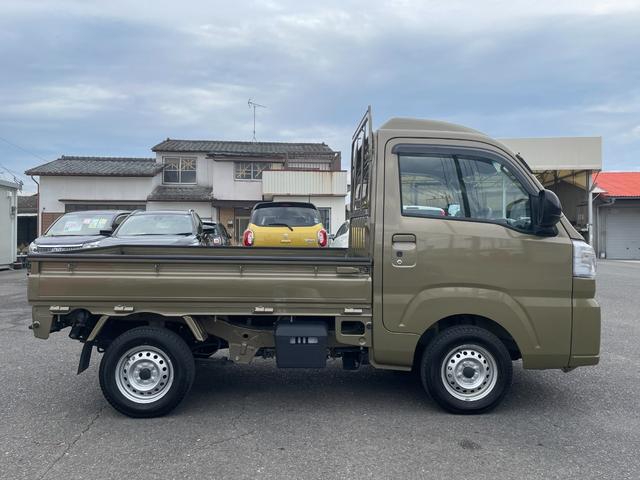 ハイゼットトラック ハイルーフ スマートアシスト/4WD/エアコン/パワステ/パワーウインドウ/電動格納ミラー/オーバーヘッドコンソール/プッシュスタート/スマートキー/(5枚目)