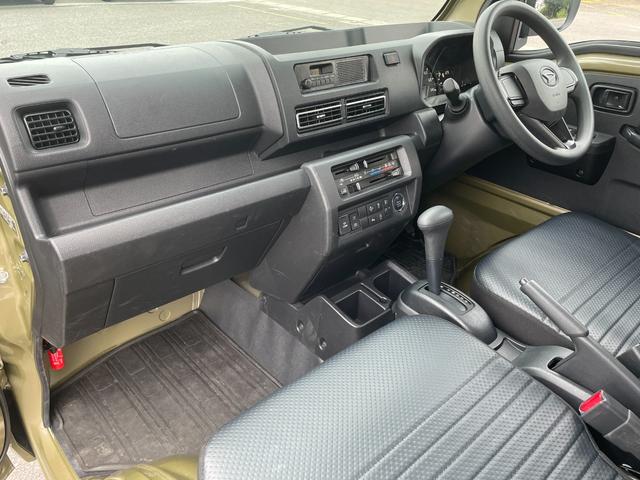 ハイゼットトラック ハイルーフ スマートアシスト/4WD/エアコン/パワステ/パワーウインドウ/電動格納ミラー/オーバーヘッドコンソール/プッシュスタート/スマートキー/(9枚目)