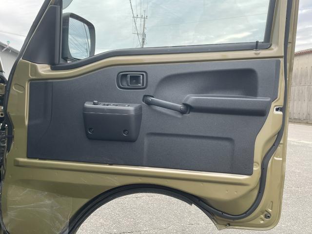 ハイゼットトラック ハイルーフ スマートアシスト/4WD/エアコン/パワステ/パワーウインドウ/電動格納ミラー/オーバーヘッドコンソール/プッシュスタート/スマートキー/(21枚目)