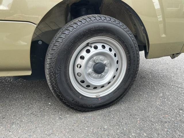 ハイゼットトラック ハイルーフ スマートアシスト/4WD/エアコン/パワステ/パワーウインドウ/電動格納ミラー/オーバーヘッドコンソール/プッシュスタート/スマートキー/(28枚目)