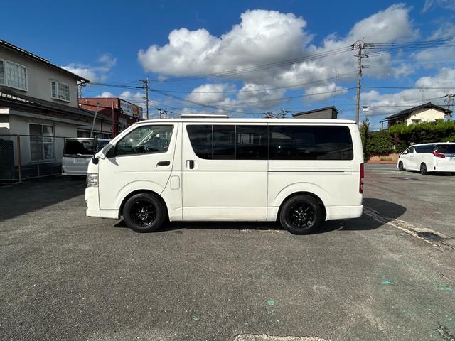 ハイエースバン ロングＤＸ　ユーザー買取車・社外ナビ・フルセグＴＶ・バックカメラ・キーレス・社外１５インチアルミホイール・９人乗り（8枚目）