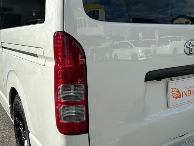 ハイエースバン ロングＤＸ　ユーザー買取車・社外ナビ・フルセグＴＶ・バックカメラ・キーレス・社外１５インチアルミホイール・９人乗り（31枚目）