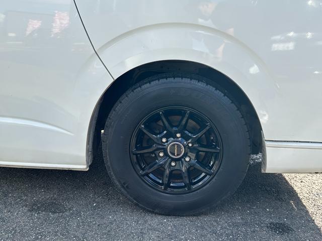 ハイエースバン ロングＤＸ　ユーザー買取車・社外ナビ・フルセグＴＶ・バックカメラ・キーレス・社外１５インチアルミホイール・９人乗り（37枚目）