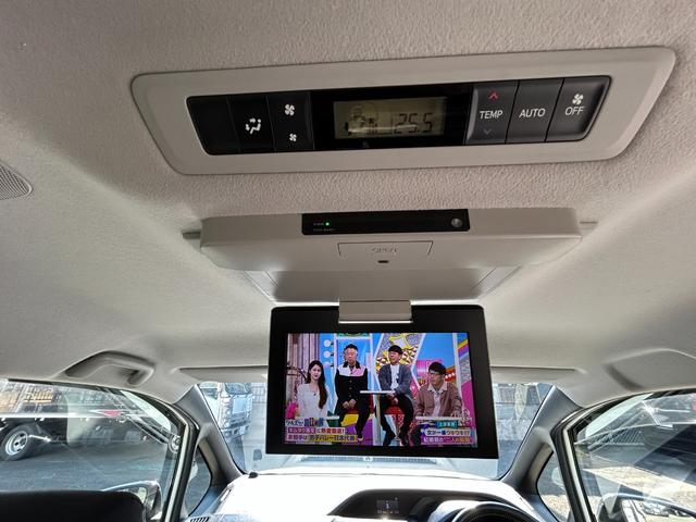 ヴォクシー ZS 煌 全国一年保証・純正ナビ・フルセグTV・フリップダウンモニター・両側電動スライドドア・社外足回り・スマートキー・電動格納ミラー(36枚目)