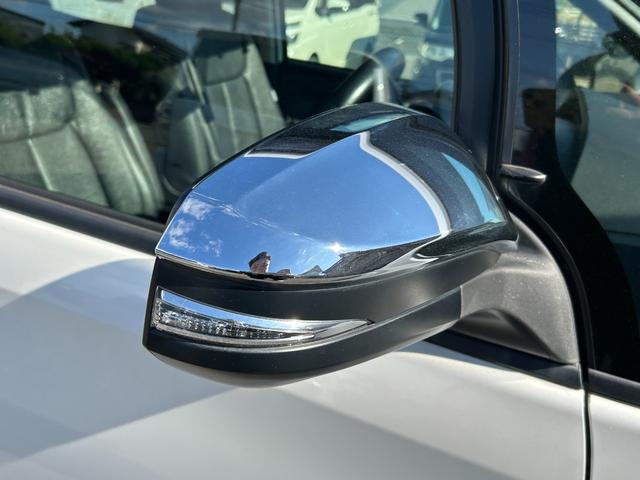 ヴォクシー ZS 煌 全国一年保証・純正ナビ・フルセグTV・フリップダウンモニター・両側電動スライドドア・社外足回り・スマートキー・電動格納ミラー(46枚目)