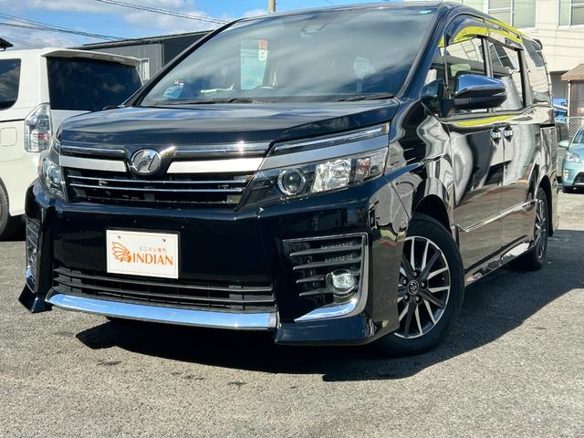 ヴォクシー ＺＳ　煌ＩＩ　全国一年保証・純正ナビ・フルセグＴＶ・フリップダウンモニター・両側電動スライドドア・スマートキー・電動格納ミラー・純正アルミホイール（2枚目）