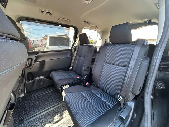 ヴォクシー ＺＳ　煌ＩＩ　全国一年保証・純正ナビ・フルセグＴＶ・フリップダウンモニター・両側電動スライドドア・スマートキー・電動格納ミラー・純正アルミホイール（15枚目）