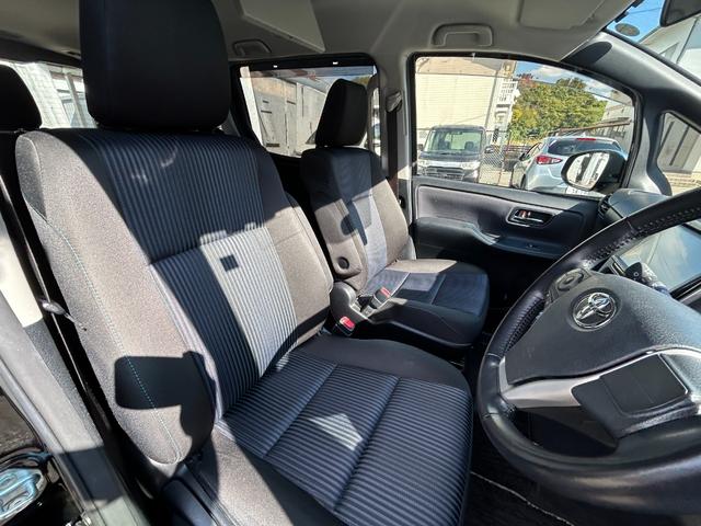 ヴォクシー ＺＳ　煌ＩＩ　全国一年保証・純正ナビ・フルセグＴＶ・フリップダウンモニター・両側電動スライドドア・スマートキー・電動格納ミラー・純正アルミホイール（21枚目）