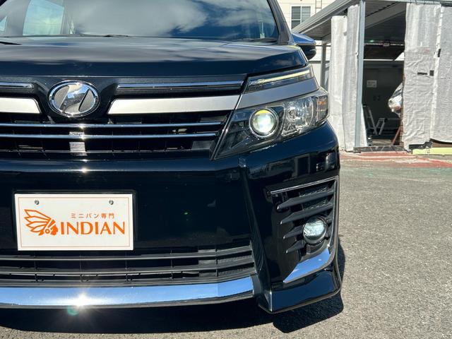 ヴォクシー ＺＳ　煌ＩＩ　全国一年保証・純正ナビ・フルセグＴＶ・フリップダウンモニター・両側電動スライドドア・スマートキー・電動格納ミラー・純正アルミホイール（37枚目）