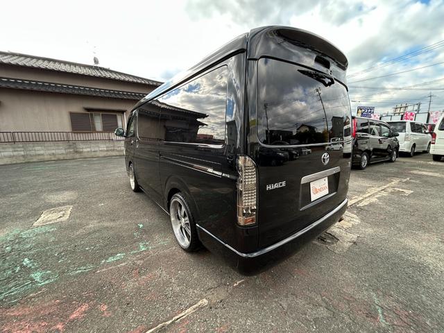 ハイエースワゴン GL 全国一年保証・社外ナビ・フルセグTV・バックカメラ・社外20インチアルミホイール・ETC・ウッドコンビハンドル(5枚目)