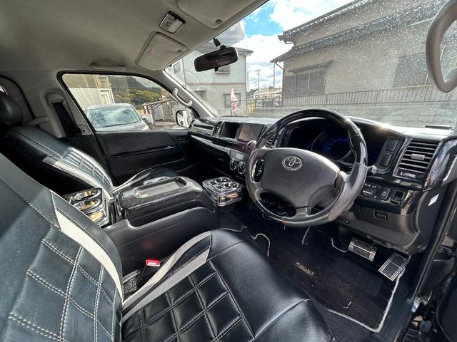 ハイエースワゴン GL 全国一年保証・社外ナビ・フルセグTV・バックカメラ・社外20インチアルミホイール・ETC・ウッドコンビハンドル(12枚目)