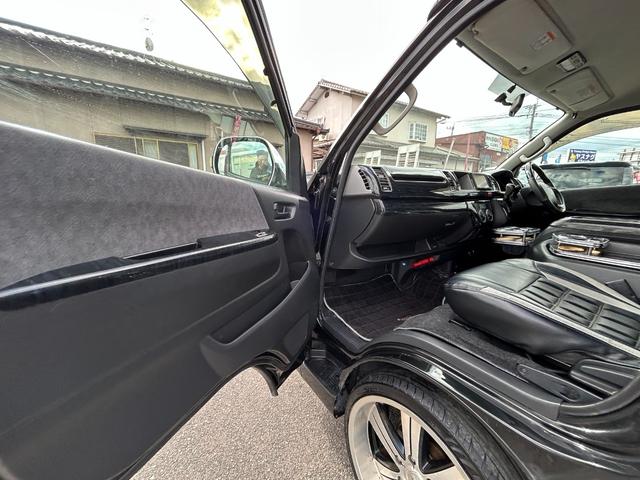 ハイエースワゴン GL 全国一年保証・社外ナビ・フルセグTV・バックカメラ・社外20インチアルミホイール・ETC・ウッドコンビハンドル(14枚目)