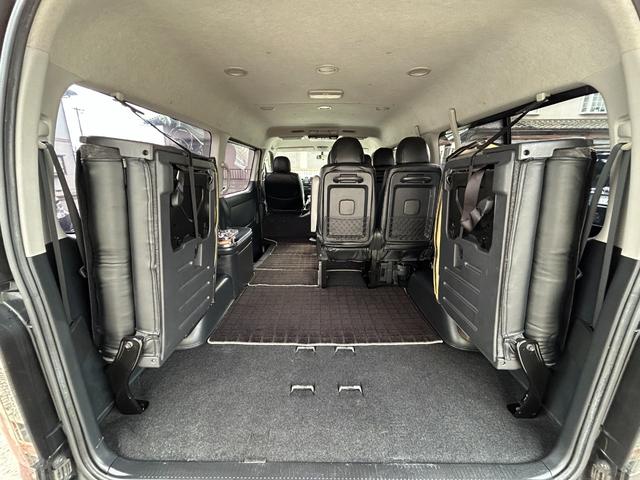 ハイエースワゴン GL 全国一年保証・社外ナビ・フルセグTV・バックカメラ・社外20インチアルミホイール・ETC・ウッドコンビハンドル(23枚目)