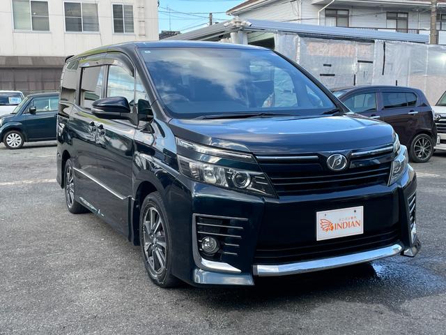 ヴォクシー ＺＳ　全国一年保証・社外ナビ・フルセグＴＶ・バックカメラ・社外フリップダウンモニター・両側パワースライド・純正アルミホイール・スマートキー・ＥＴＣ（4枚目）