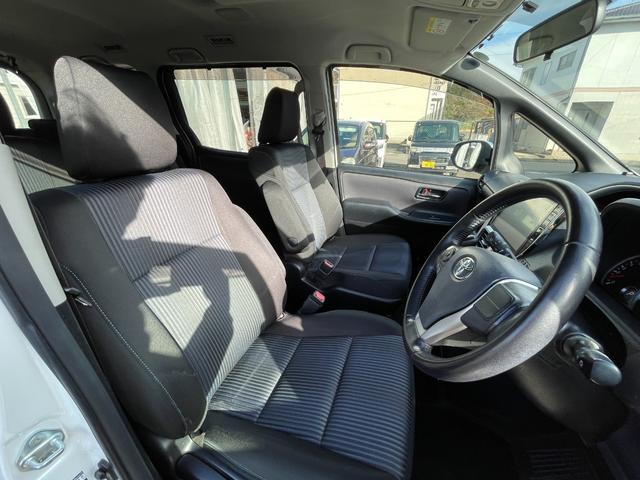 ヴォクシー ＺＳ　煌　全国一年保証・社外ナビ・フルセグＴＶ・両側パワースライド・スマートキー・ＥＴＣ・リアクーラー・純正アルミホイール（12枚目）