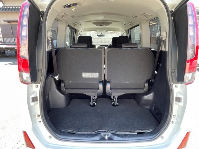 ノア Ｓｉ　全国一年保証・ナビ・バックカメラ・フルセグＴＶ・純正フリップダウンモニター・両側パワースライド・ＬＥＤヘッドライト・スマートキー・ＥＴＣ（24枚目）