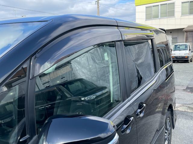 ヴォクシー ZS 全国一年保証・純正ナビ・フルセグTV・バックカメラ・ビルトインETC・両側パワースライド・スマートキー・プッシュスタート・純正アルミホイール・電動格納ミラー(44枚目)