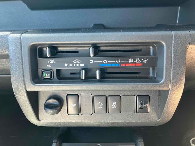 気温に合わせて直感的に操作することで、車内をいつでも快適に保てます。