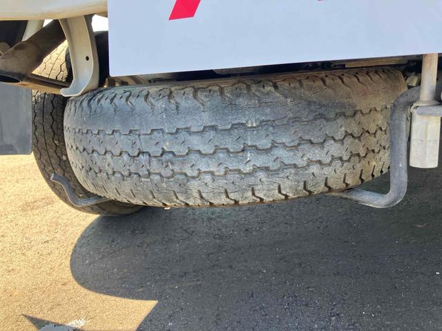 当店のお車をご覧いただきましてありがとうございます。お車についてのご質問やお見積りのご依頼、ご購入にあたってのご相談などお気軽にお問い合わせ下さい!