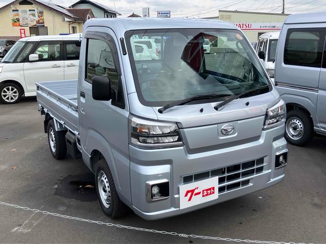 ハイゼットトラック スタンダード　４ＷＤ　ＭＴ　衝突被害軽減システム　クリアランスソナー　アイドリングストップ　オートライト　ＡＢＳ　ＥＳＣ　エアコン　パワーステアリング　運転席エアバッグ（5枚目）