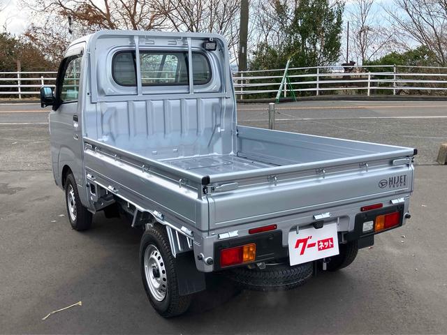 ハイゼットトラック スタンダード　４ＷＤ　ＭＴ　衝突被害軽減システム　クリアランスソナー　アイドリングストップ　オートライト　ＡＢＳ　ＥＳＣ　エアコン　パワーステアリング　運転席エアバッグ（10枚目）